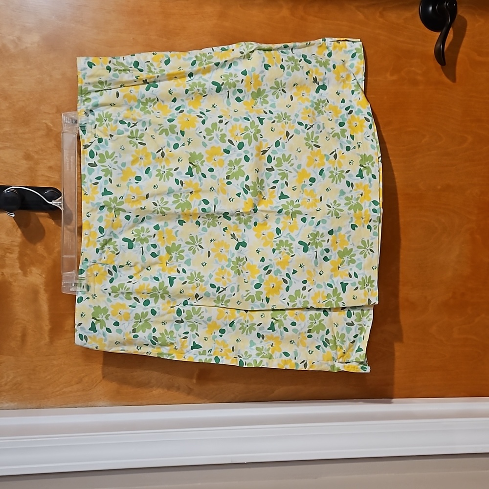 Requirements Summer Skirt